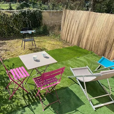 Appartement Cosy avec jardin privatif et garage Fontainebleau Extérieur photo